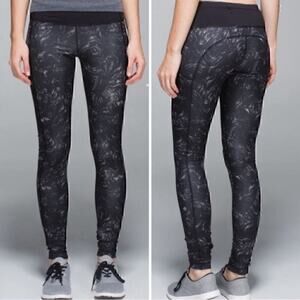 Lululemon Speed Tight II Full on Luxtreme Pockets Yoga Leggings Black Swirl Sz 2